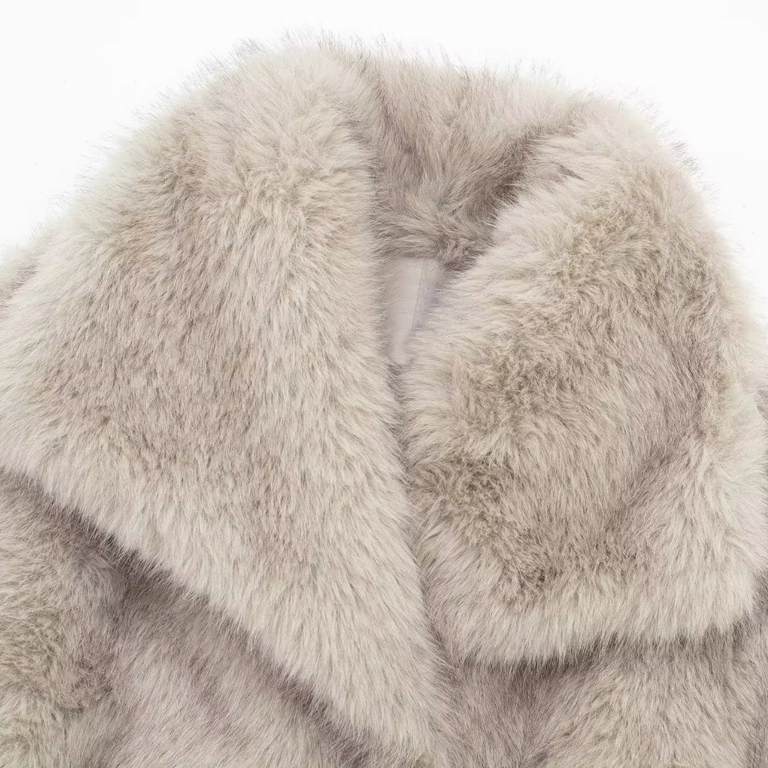 Bruna™ | Faux fur coat