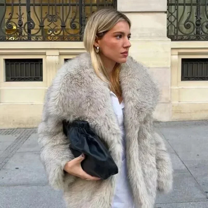 Bruna™ | Faux fur coat